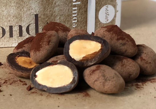 Luxe - Cocoa Dusted Almonds